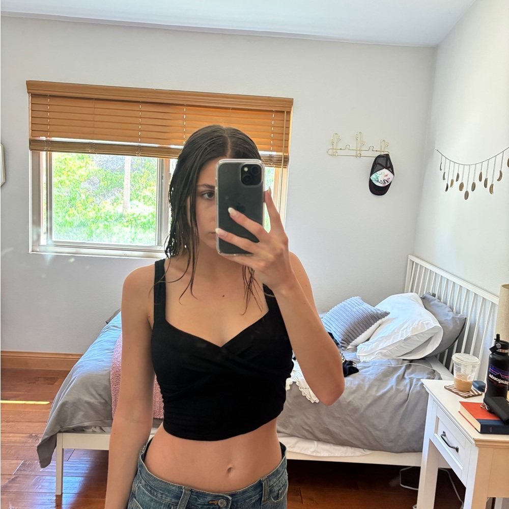 Forever 21 black twist crop top